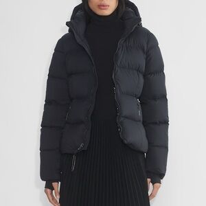 Aritzia - The Super Puff™ THE SUPERSNUG PUFF™